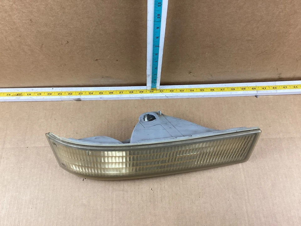 Chevrolet Astro 1995-2005 pasajero derecho esquina/estacionamiento luz de señal de giro Foto 2 de 4