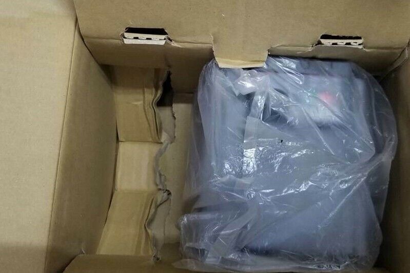 FR-E720-2.2K Mitsubishi PLCFR-E720-2.2K One Year Warrenty FR-E720-2.2K Mitsubishi PLCFR-E720-2.2K One Year Warrenty
