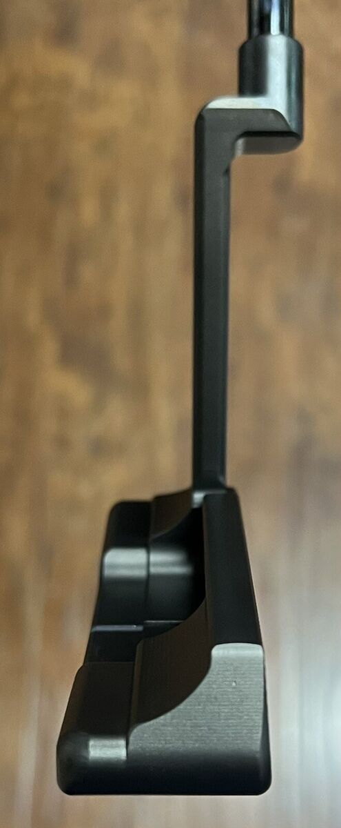 Scotty Cameron B3 Triple Black LTD Newport 2 Long Neck Scotty Cameron B3 Triple Black LTD Newport 2 Long Neck