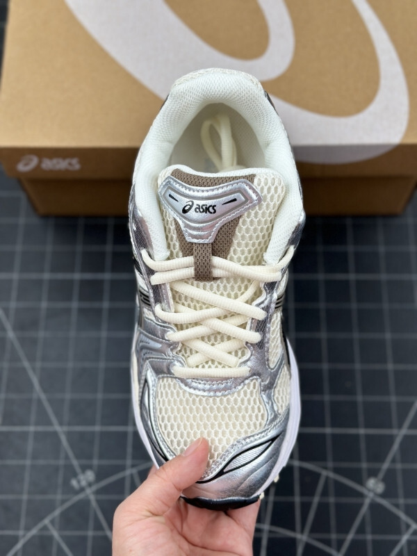 New ASICS Gel-Kayano 14 Cream Black Metallic Plum 1201A019-108