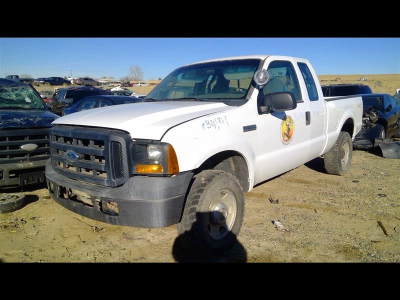 Conjunto de filtro de aire usado se adapta a: camioneta Ford F250SD 2006 5,4 grado A Foto 2 de 4