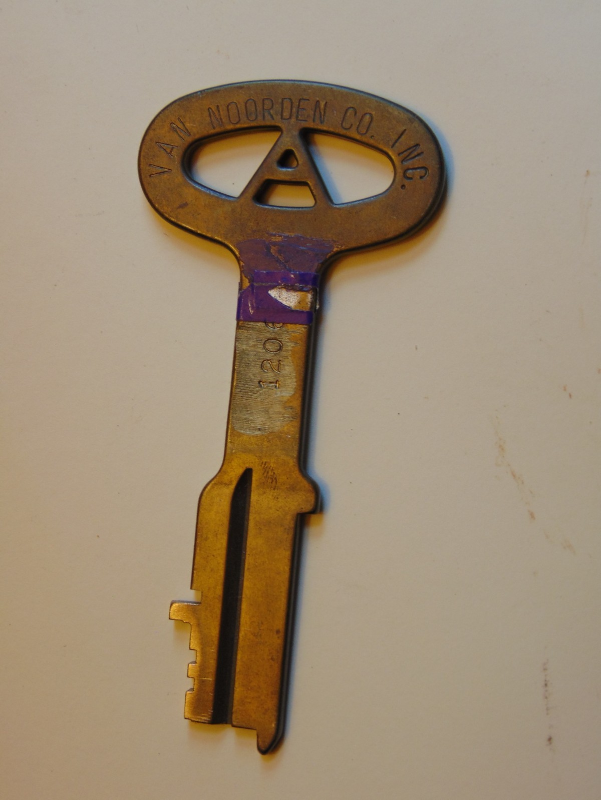 Vintage Brass FOLGER ADAM LEMONT Illinois Jail Prison Cell Door Key-148