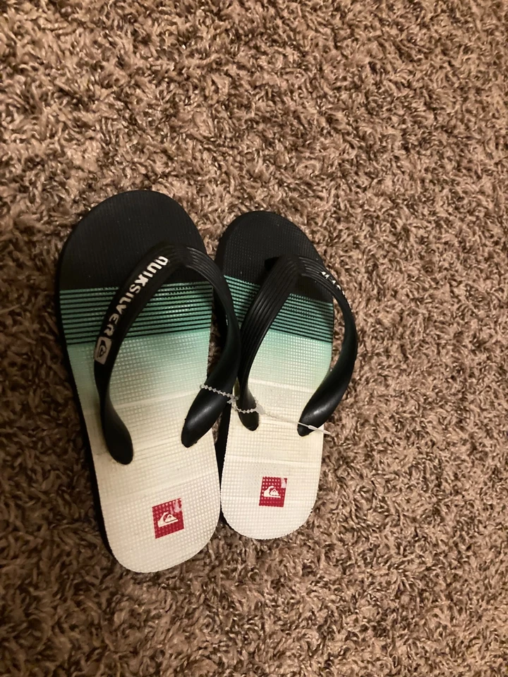 Sandalia Quiksilver Chicos Talla 11/12 Chanclas Estilo Tanga Texturizada Rayas Negra Foto 2 de 4