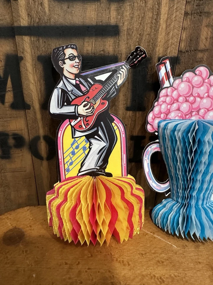 10 VINTAGE BEISTLE ROCK AND ROLL ART-TISSUE CENTERPIECE DIE-CUT - Image 3 of 4