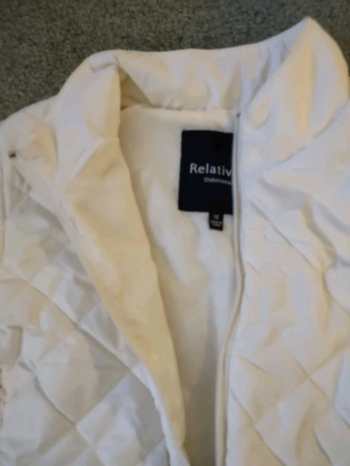 Misses Quilted Puffy Vest Jacket, Ivory, Lightweight, Zip, Pockets, 1X, New - Image 3 of 4