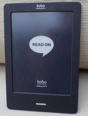 Kobo Touch N905B e-Reader, schwarz, 6 Zoll, 2GB
