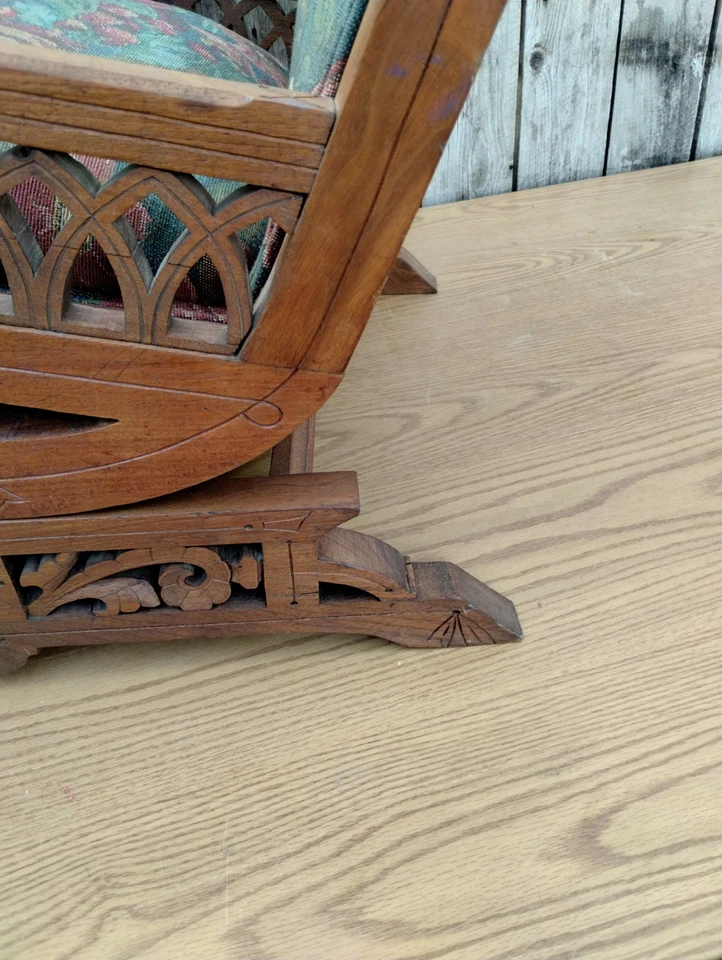 Balancín de plataforma victoriana Eastlake antigua de 1890. Completamente restaurado  Foto 3 de 4