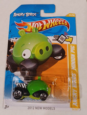 Hot Wheels 2012 New Models Angry Birds Minion Pig GREEN 1:64 DIECAST 35/247 NEW 