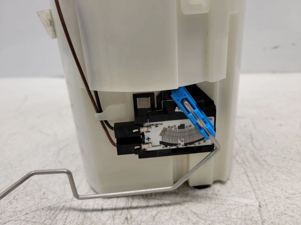 Hyundai Santa Fe 2015 2016 2017 2018 2019 bomba de combustible 3,3 L 31110-B8500 Foto 4 de 4