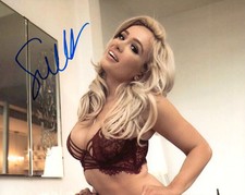 Scarlett Bordeaux signed 8x10 Photo