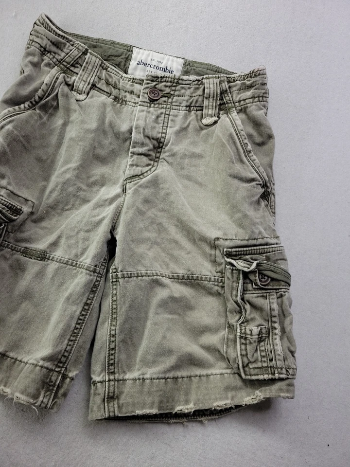 Pantalones Cortos Carga Abercrombie Niños 10 Verdes Bolsillos Cordón Fábrica Envejecido 9" Foto 3 de 4