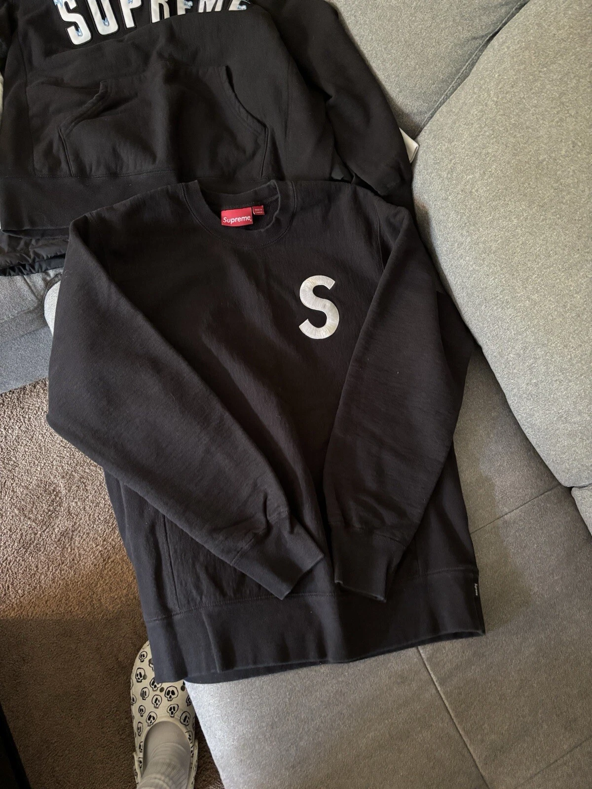 Col rond logo Supreme S