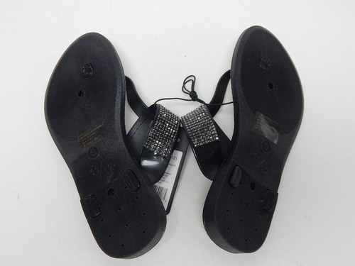 bebe Girls Sz Small 11/12 M (Y) Little Kid Girls Rhinestone Stud T-Strap Sandals - Picture 5 of 8