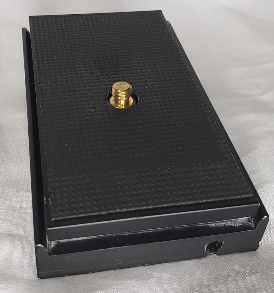 Linhof Quickfix II Tripod Connector Quick Release Plate - Image 4 of 4