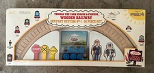 1993-94 Learning Curve Wooden Thomas Train 14 Piece Instant System Set 1 New 