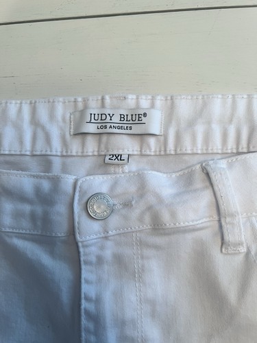 Judy blau Damen weiß Denim Bauch Kontrolle ausgefranst Distressed Shorts Größe 2XL - Bild 2 von 4