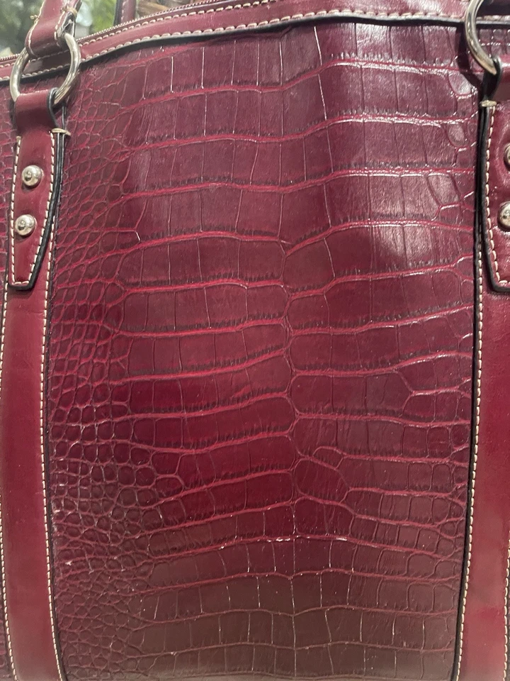 Merona Faux Alligator Red Messenger Bag Tote Purse Satchel Briefcase Leather - Image 2 of 4