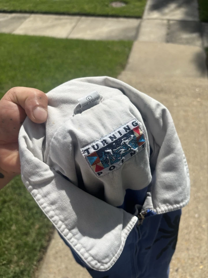 Chaqueta grande vintage de punto de inflexión azul usada con araña serigrafiada Foto 2 de 4