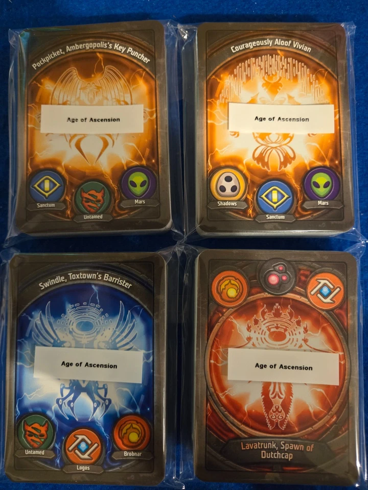 Keyforge Collection - 17 barajas - 5 cajas de mazos GameGenic - fichas Foto 2 de 4