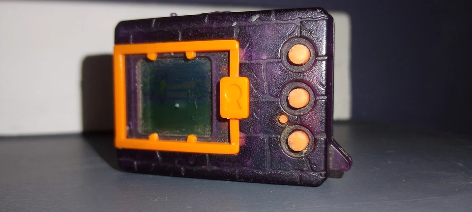 Digimon Versión 3 Versión Asiática Edición S Tamagotchi 1997 V-Pet V3 Ver.3 RARO Foto 2 de 4