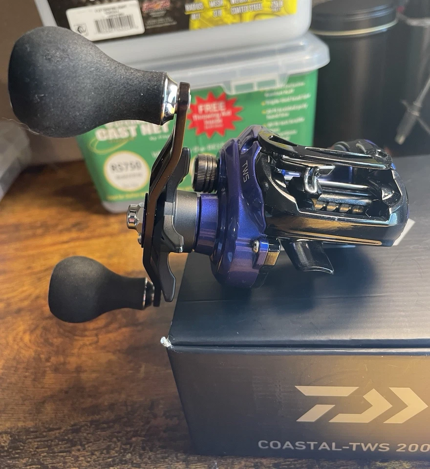 Daiwa Coastal TWS 200HS T-Wing Baitcasting Saltwater Reel 7.3:1 RH - CLTW200HS - Image 2 of 4