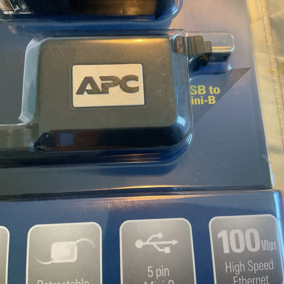 apc usb cable Pack Retractable - Image 4 of 4