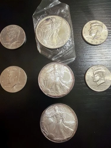 American Silver Eagle 1 oz .999 Fine Silver Coin BU Random Year (1997/2003/2005)