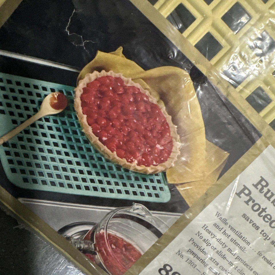 VTG  Rubbermaid Large Sink Stove Top Mat Protector 10 1/2  x 15" Red NOS 1961 - Image 3 of 4