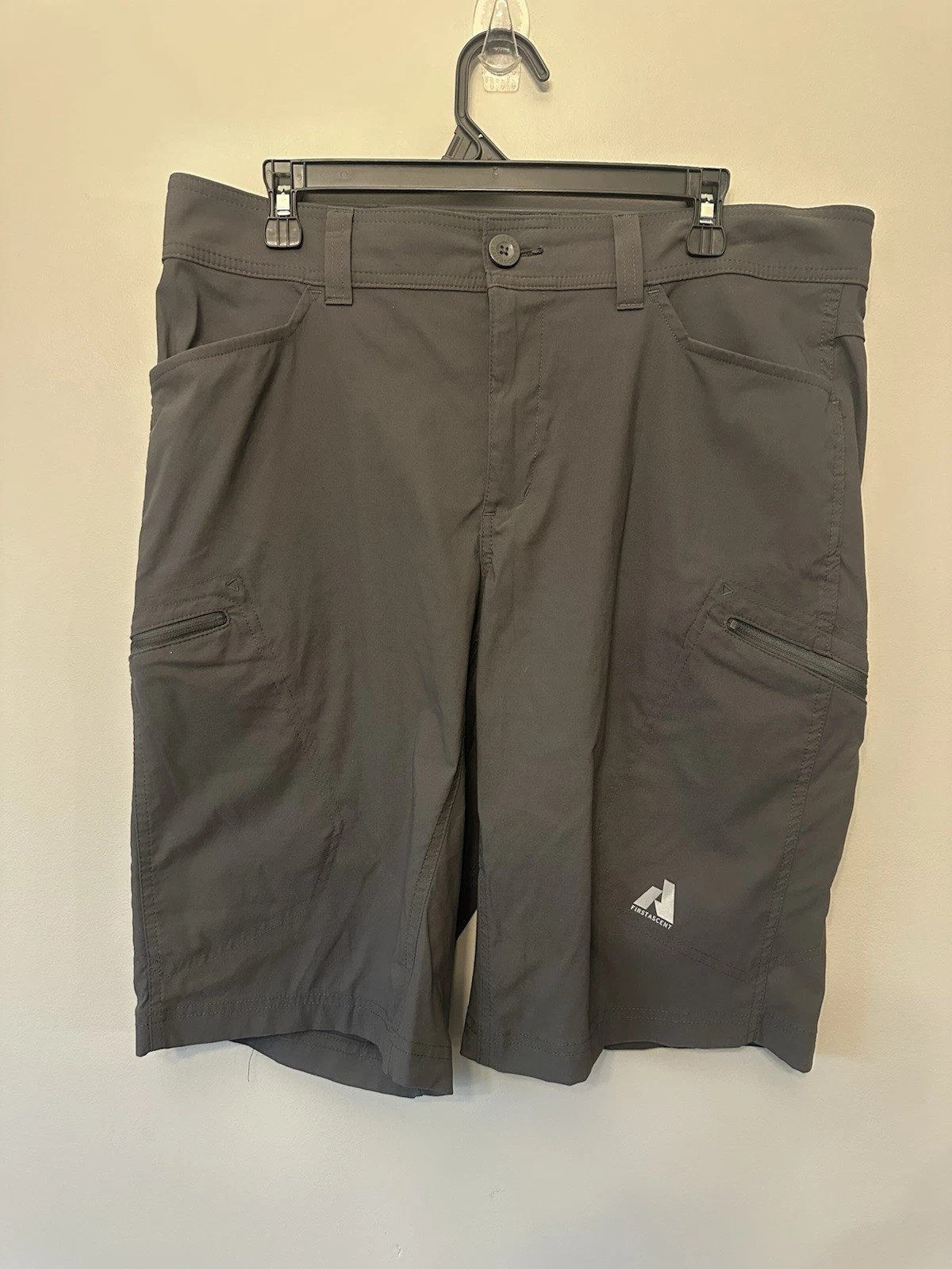 Eddie Bauer Ascent Gray Hiking Shorts Size 36
Opens in a new window or tab