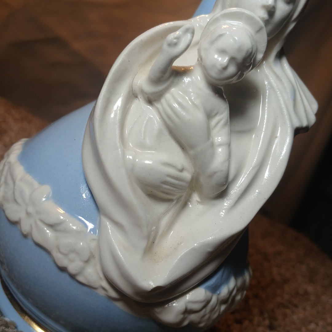 Picture 4 of 10