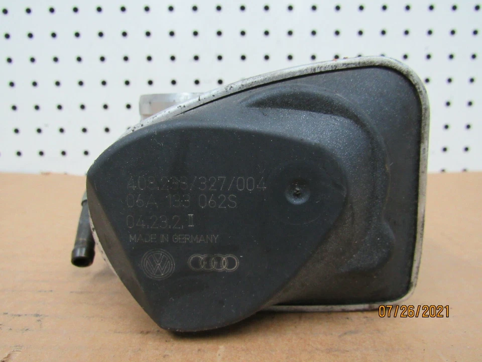 2000 2001 2002 2003 2004 2005 2006 2007 Volkswagen Golf conjunto do corpo do acelerador - Imagem 3 de 3