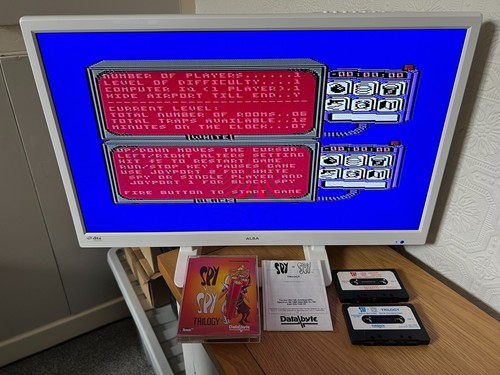 Spy Vs Spy Trilogy Commodore 64 Cassette - All Working -👽👾Retro Gift Idea👾👽 - Afbeelding 7 van 24