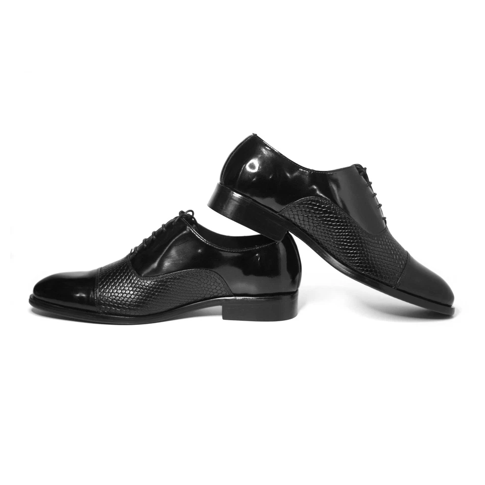 Zapatos Oxford negros hechos a mano para hombre charol imitación piel de serpiente textura Foto 4 de 4
