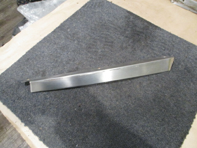 Ferrari 365, 400,400i, 412 - RH Rear Side Moulding - P/N 255-42-601-08