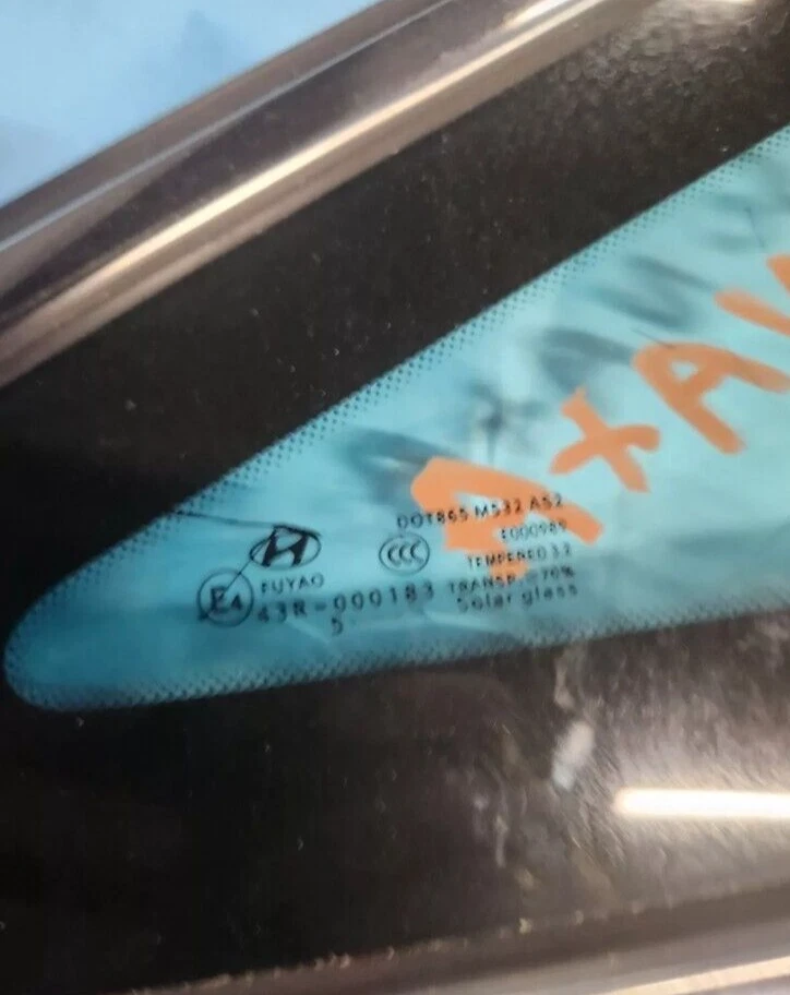 2015-2019 HYUNDAI SONATA RIGHT QUARTER GLASS OEM 87810-C1520 - Image 4 of 4