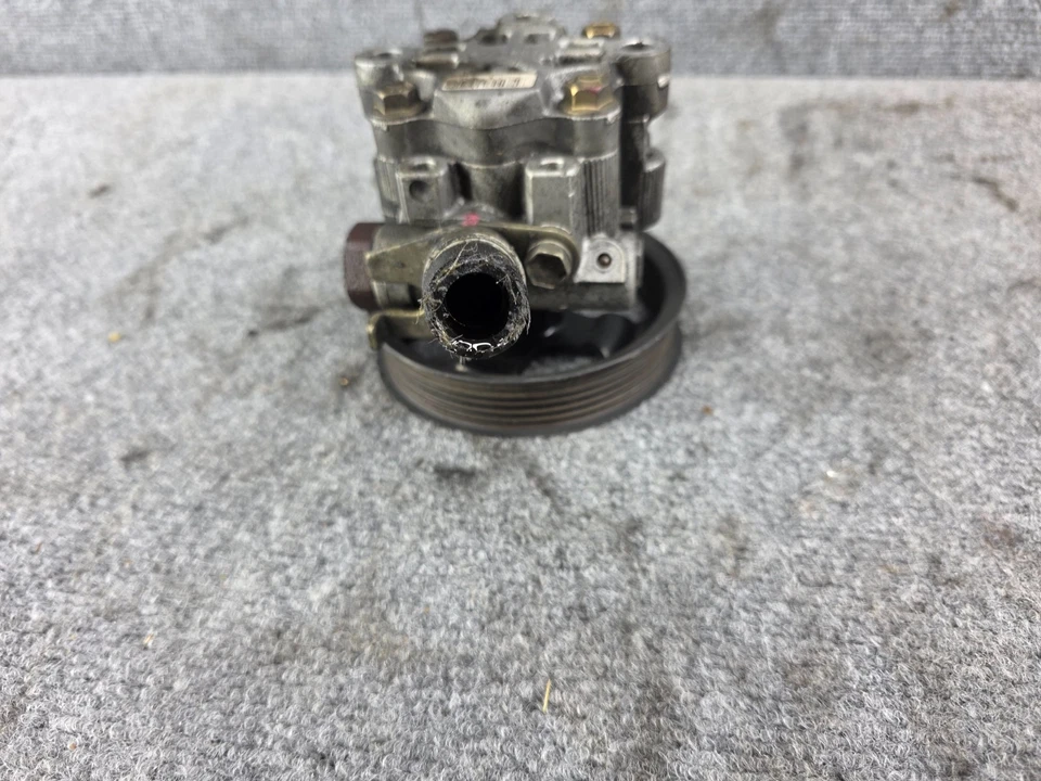 Conjunto de polea bomba dirección asistida Lexus LS430 2001-2006 Foto 3 de 4