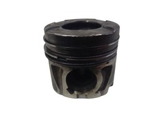 Pistone Opel Zafira B 2010 Diesel 81kW JUT188512