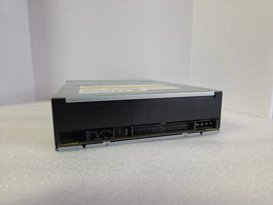 Unidad grabadora NEC ND-3550A DVD±RW CD-RW IDE doble capa 16X probada 2006 Tech Gear Foto 4 de 4