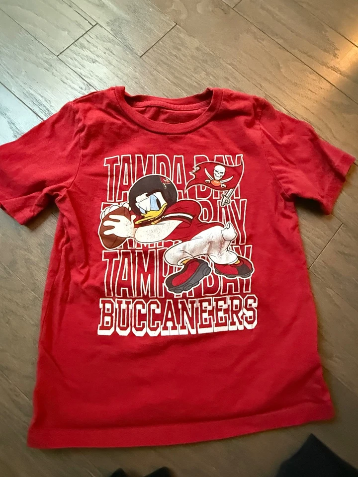 Boys Clothes Lot outfit sz 4t 4/5 Tampa Bay buccaneers Donald Duck Joggers   - Image 2 of 4