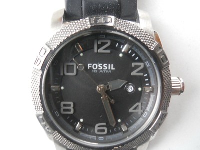 Fossil men's black rubber band,battery 