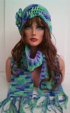 NEW PURPLE BLUE AQUA MULTI FLOWER HAT AND SCARF SET HAND MADE BEANIE SKULL CAP