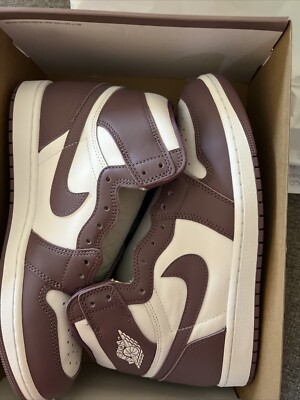 Air Jordan 1 Retro OG High Mauve Men's Size 10.5 DZ5485-105