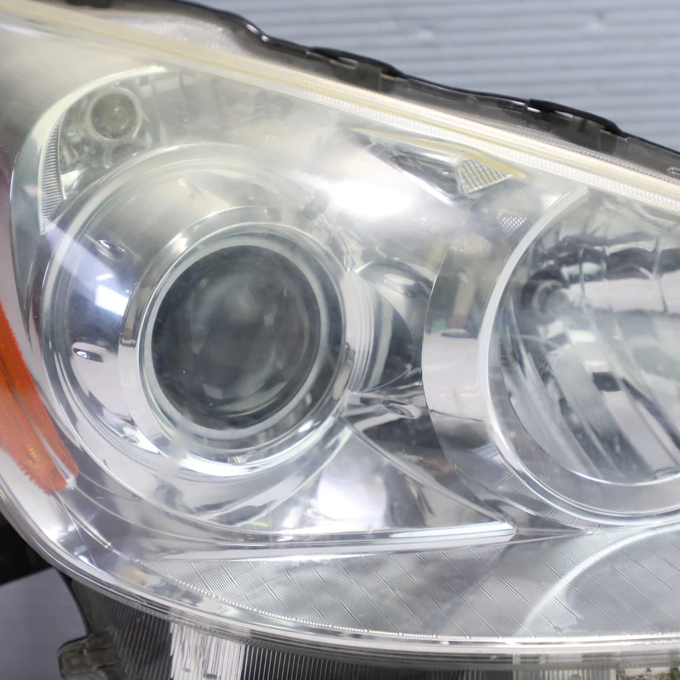 Conjunto de farol direito de halogênio Toyota Prius C 2012-2014 fabricante de equipamento original - Imagem 3 de 4