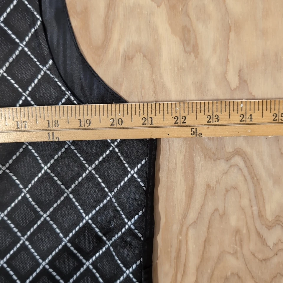 Skully Men's Formal Silver & Black Argyle 4-button Size Med Vest - Image 4 of 4