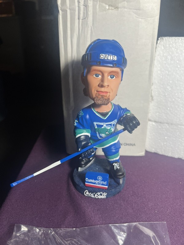 Signed Worcester IceCats AHL Hockey Dennis Wideman SGA 4/9/05 Bobblehead No COA