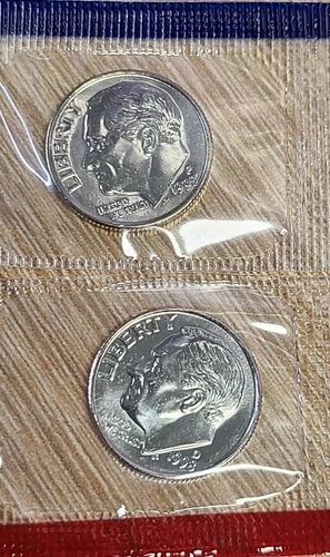 1998 P & D ROOSEVELT DIMES IN US MINT CELLO – BU UNCIRCULATED COIN SET LOT