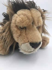 fao schwarz stuffed lion