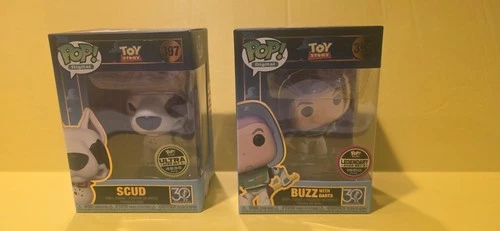 Funko  Pop! Vinyl: Pixar - Buzz with Darts And Scud. Funko Digital pop