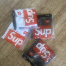 Supreme Hanes Crew Socks Cushioned White Black Men Size 6-12 comes with 2pairs