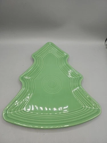 Fiesta, Fiestaware Retired Light Green Christmas Tree Plate 10 1/8"